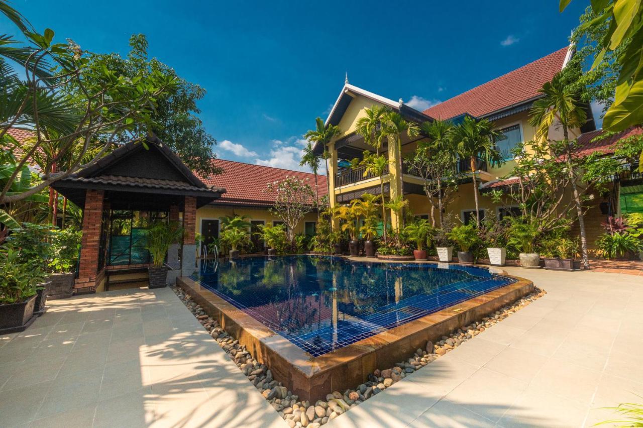 Hotel Ravady D'Angkor Siem Reap Zewnętrze zdjęcie