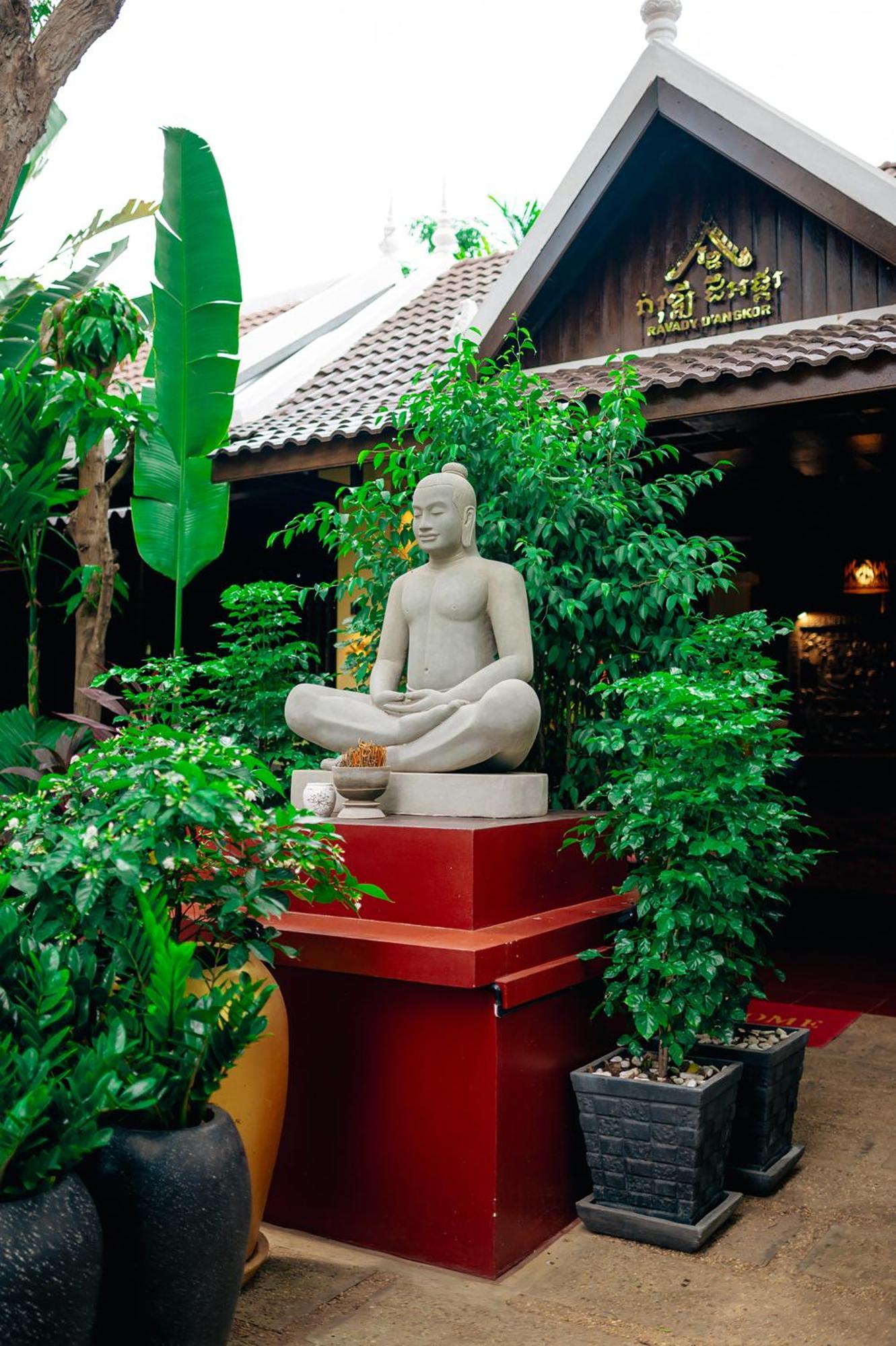 Hotel Ravady D'Angkor Siem Reap Zewnętrze zdjęcie